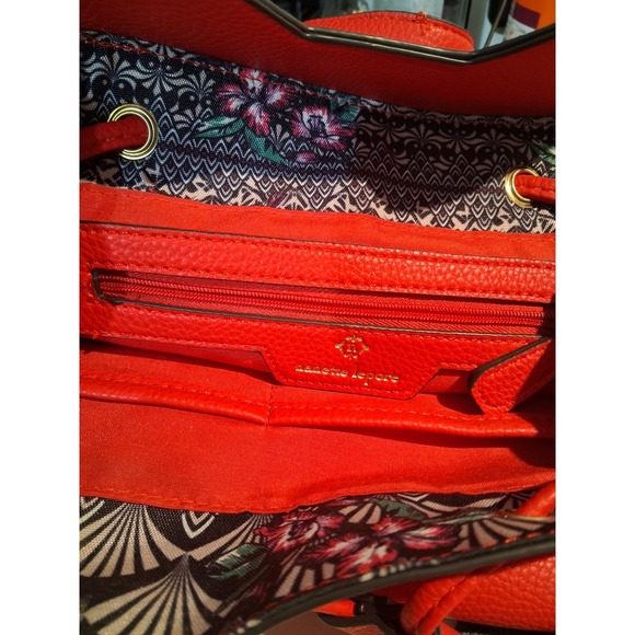 Nanette Lepore Red Pebbled Vegan Leather Convertible Backpack Drawstring Bag main image 4